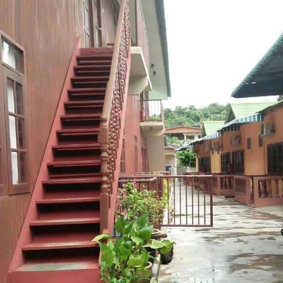 Nipahmas Chalet Pekan Pangkor Luaran gambar